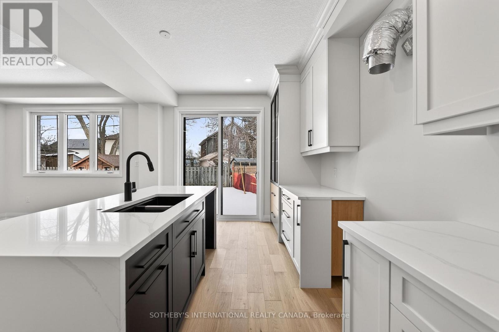 42 Rich Avenue, Cambridge, Ontario  N1R 2A5 - Photo 15 - X12895480