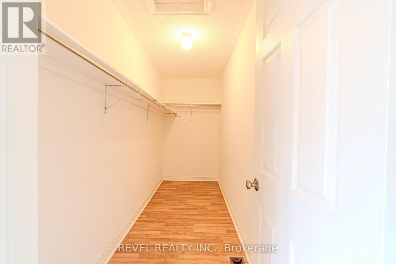 77 Barlow Place, Brant (Paris), Ontario  N3L 0H1 - Photo 11 - X12895552