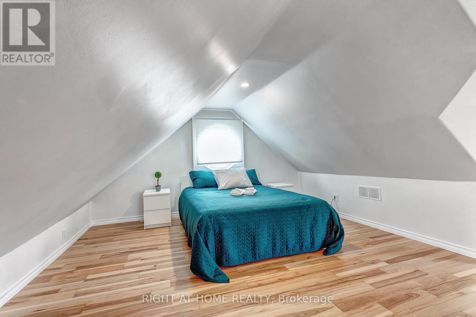 4563 Ryerson Crescent, Niagara Falls, Ontario  L2E 1E3 - Photo 22 - X12895594