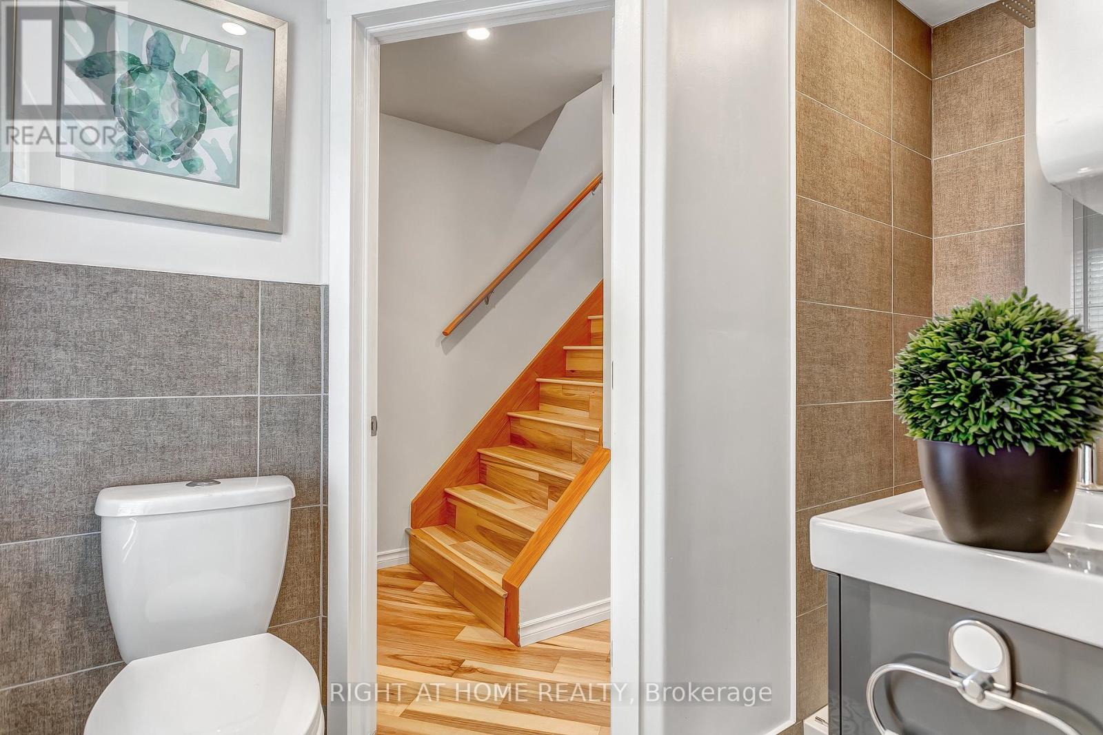 4563 Ryerson Crescent, Niagara Falls, Ontario  L2E 1E3 - Photo 25 - X12895594