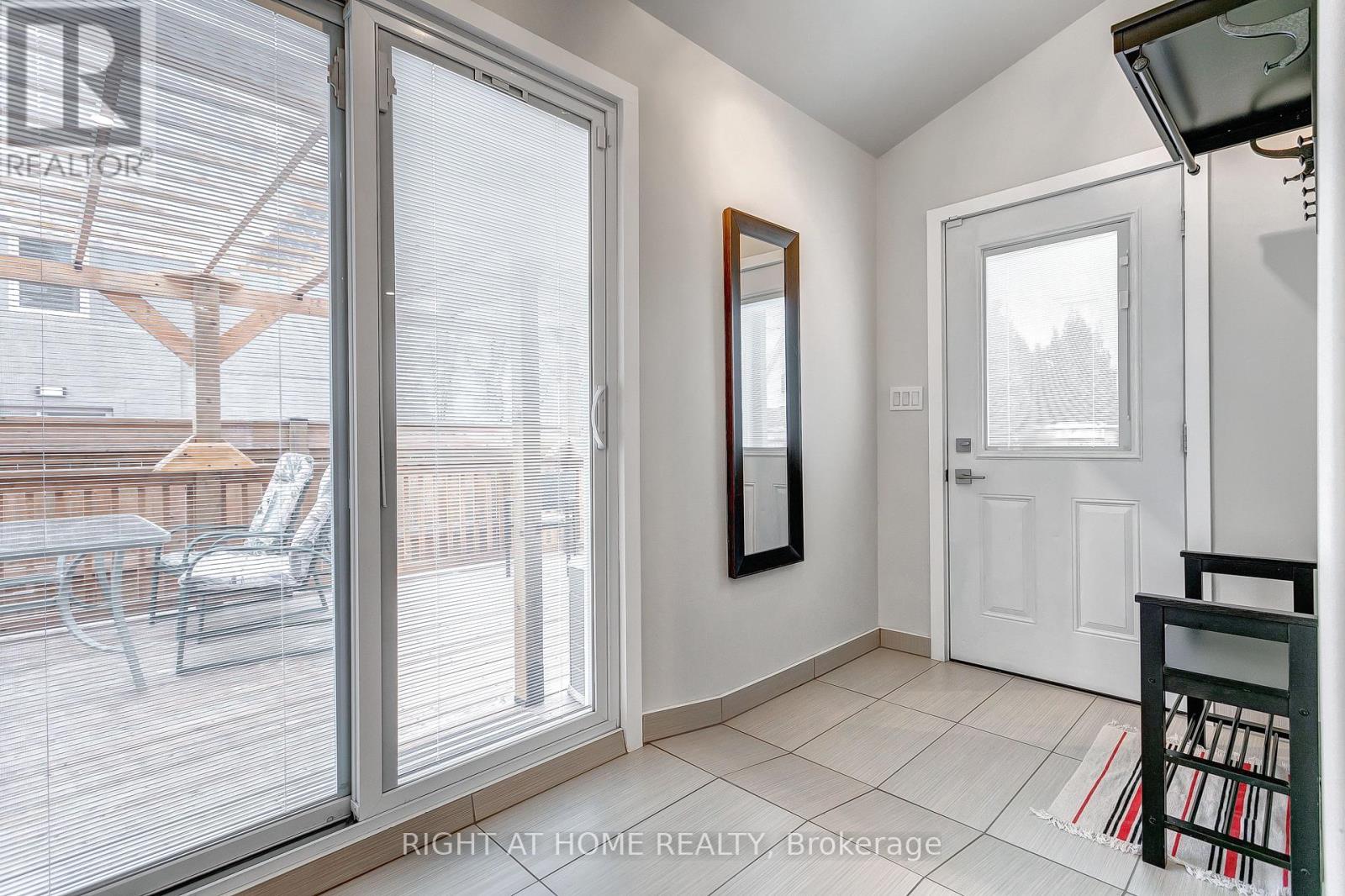 4563 Ryerson Crescent, Niagara Falls, Ontario  L2E 1E3 - Photo 28 - X12895594