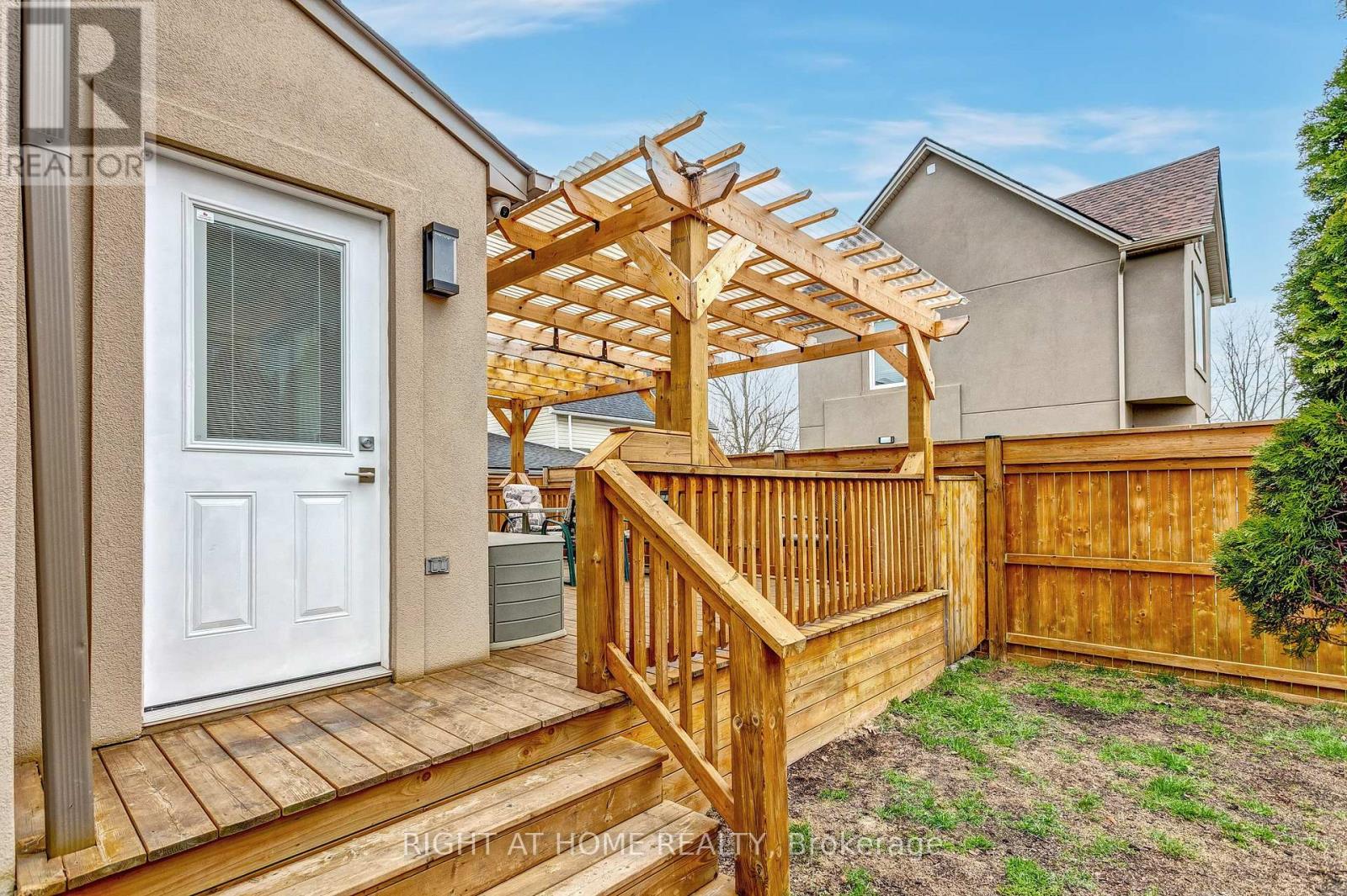 4563 Ryerson Crescent, Niagara Falls, Ontario  L2E 1E3 - Photo 29 - X12895594