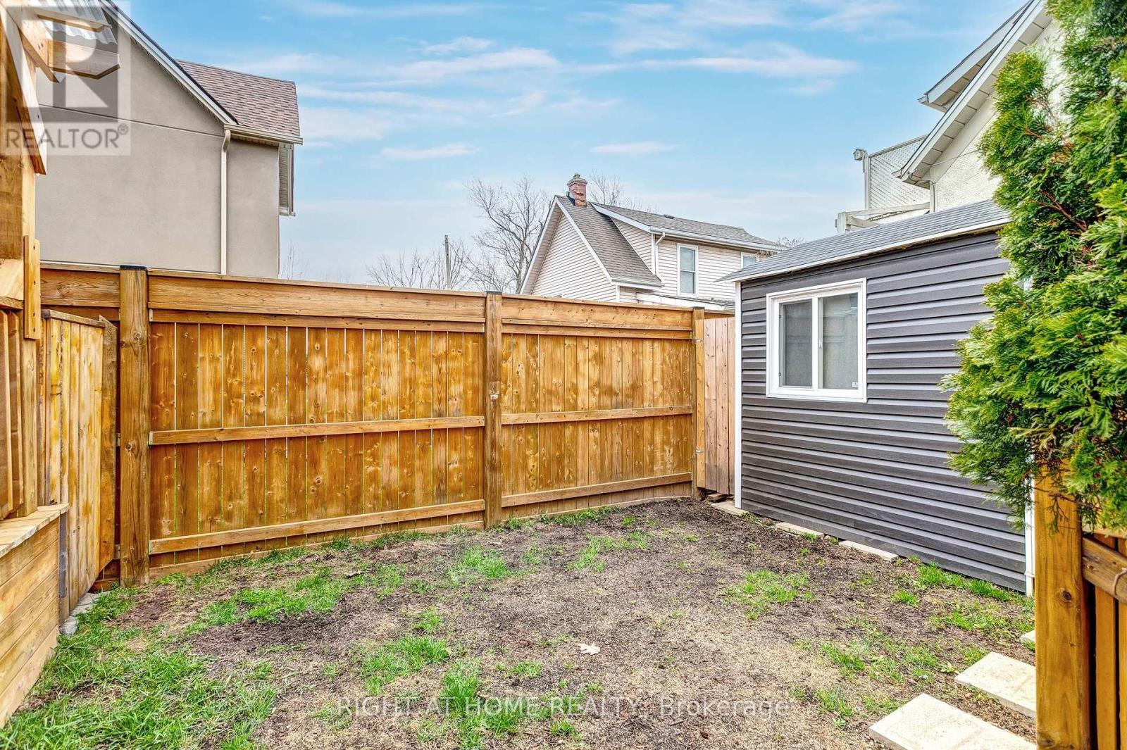 4563 Ryerson Crescent, Niagara Falls, Ontario  L2E 1E3 - Photo 30 - X12895594