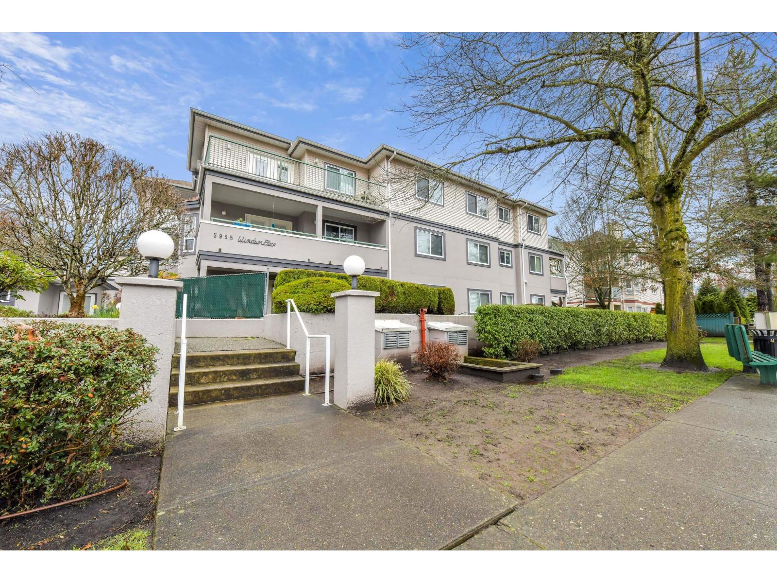 207 5955 177b Street, Surrey, British Columbia  V3S 4J7 - Photo 1 - R3100802