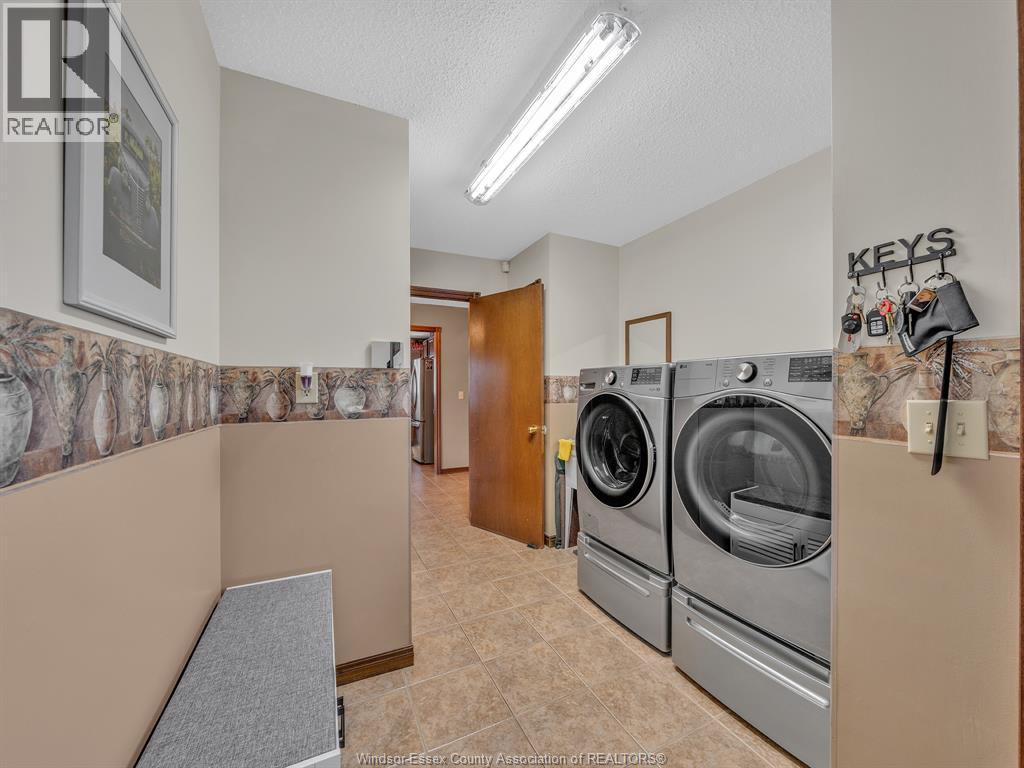 45 Sherwood, Leamington, Ontario  N8H 4V1 - Photo 13 - 26005434