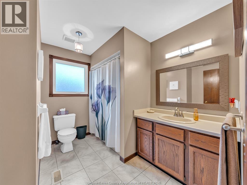 45 Sherwood, Leamington, Ontario  N8H 4V1 - Photo 18 - 26005434