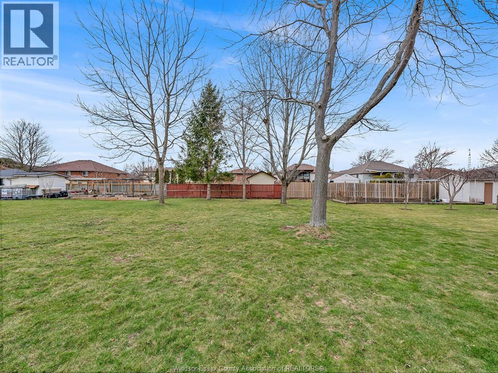 45 Sherwood, Leamington, Ontario  N8H 4V1 - Photo 34 - 26005434