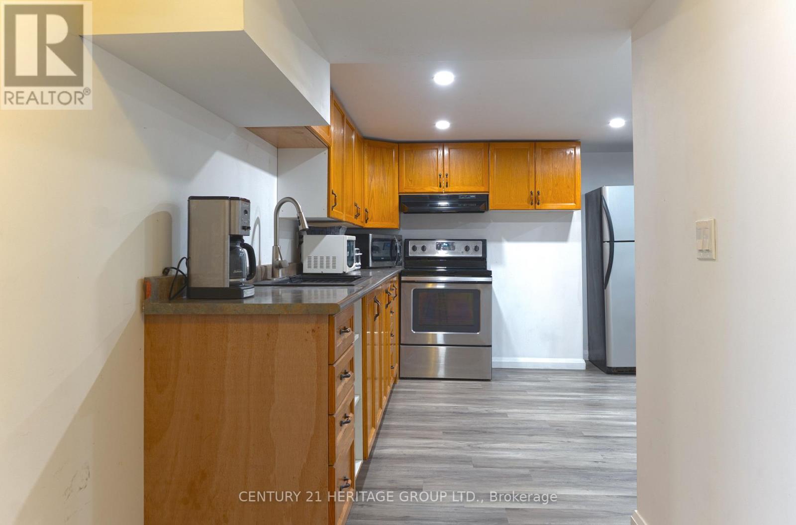 Bmst - 66 Fern Valley Crescent, Richmond Hill (Oak Ridges), Ontario  L4E 2J1 - Photo 3 - N12868896