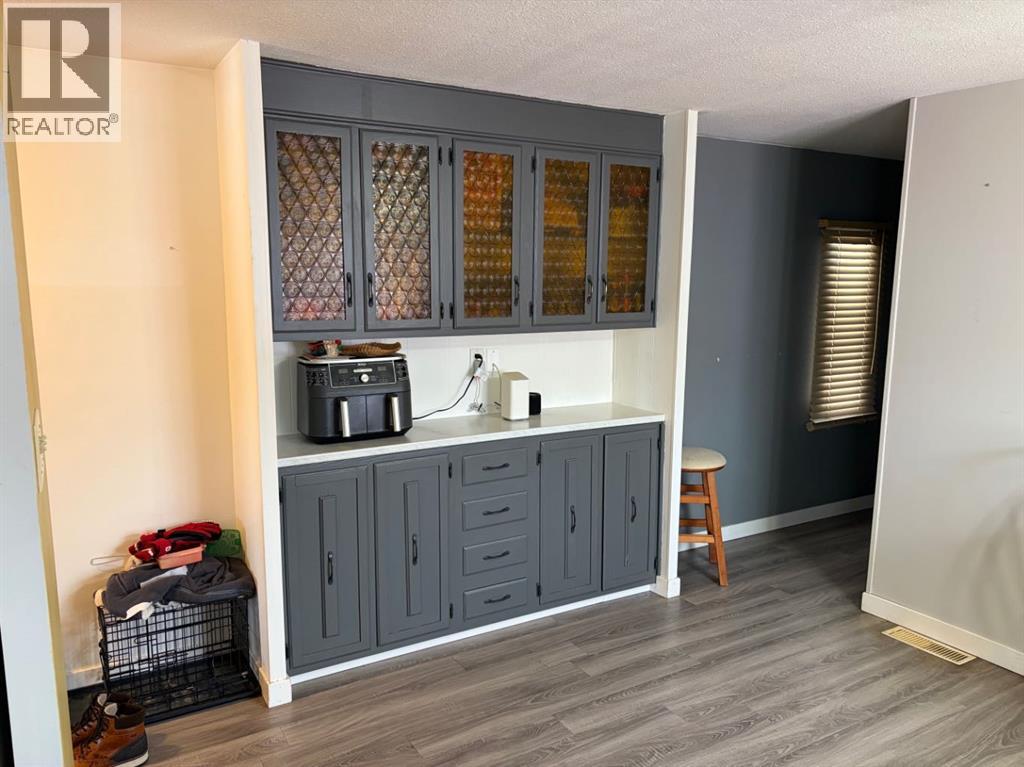 224 Polar Avenue Ne, High River, Alberta  T1V 1J5 - Photo 7 - A2292548