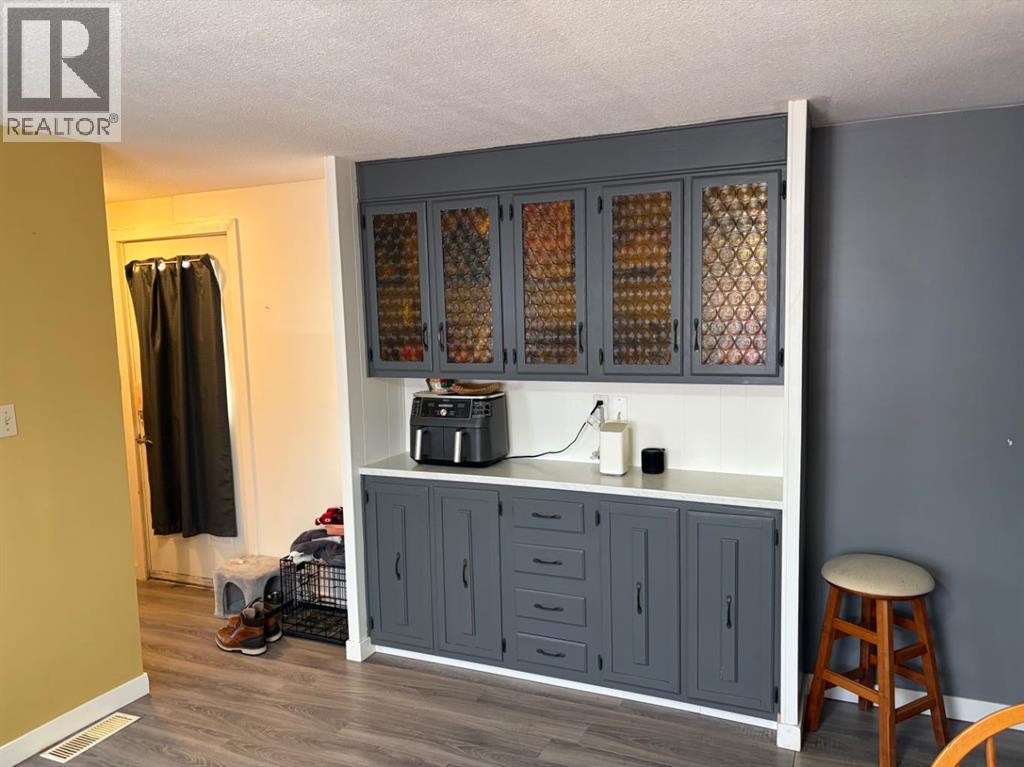 224 Polar Avenue Ne, High River, Alberta  T1V 1J5 - Photo 8 - A2292548