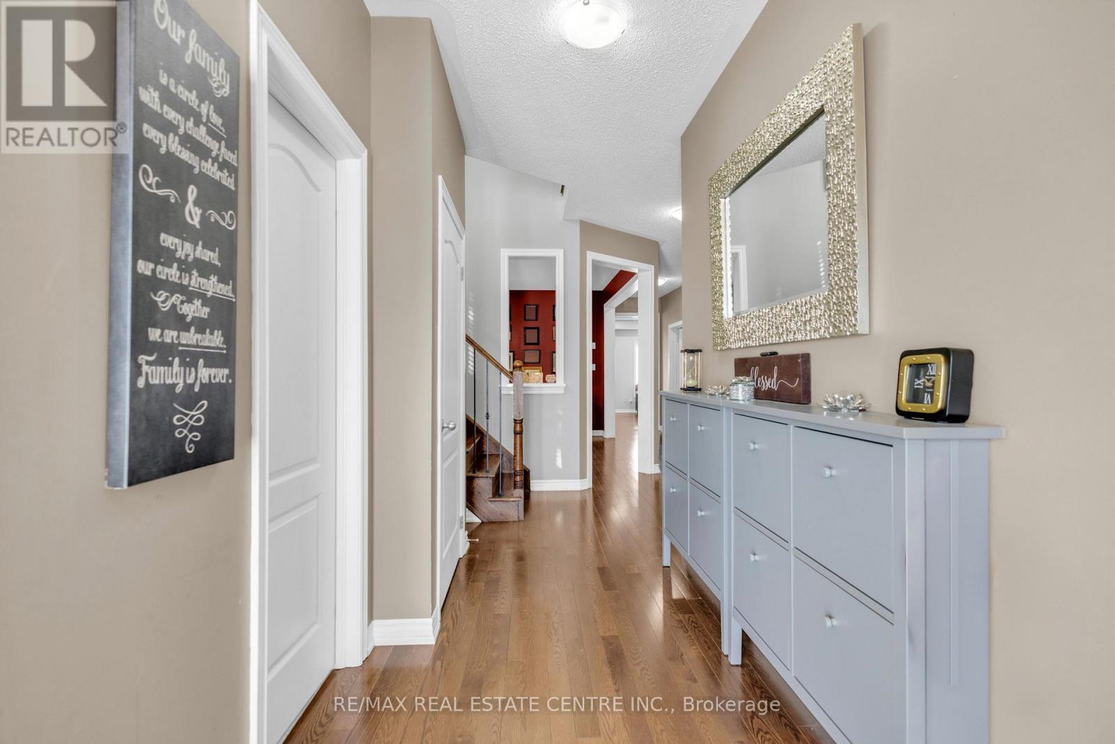 713 Halbert Drive, Shelburne, Ontario  L0N 1S2 - Photo 3 - X12895476