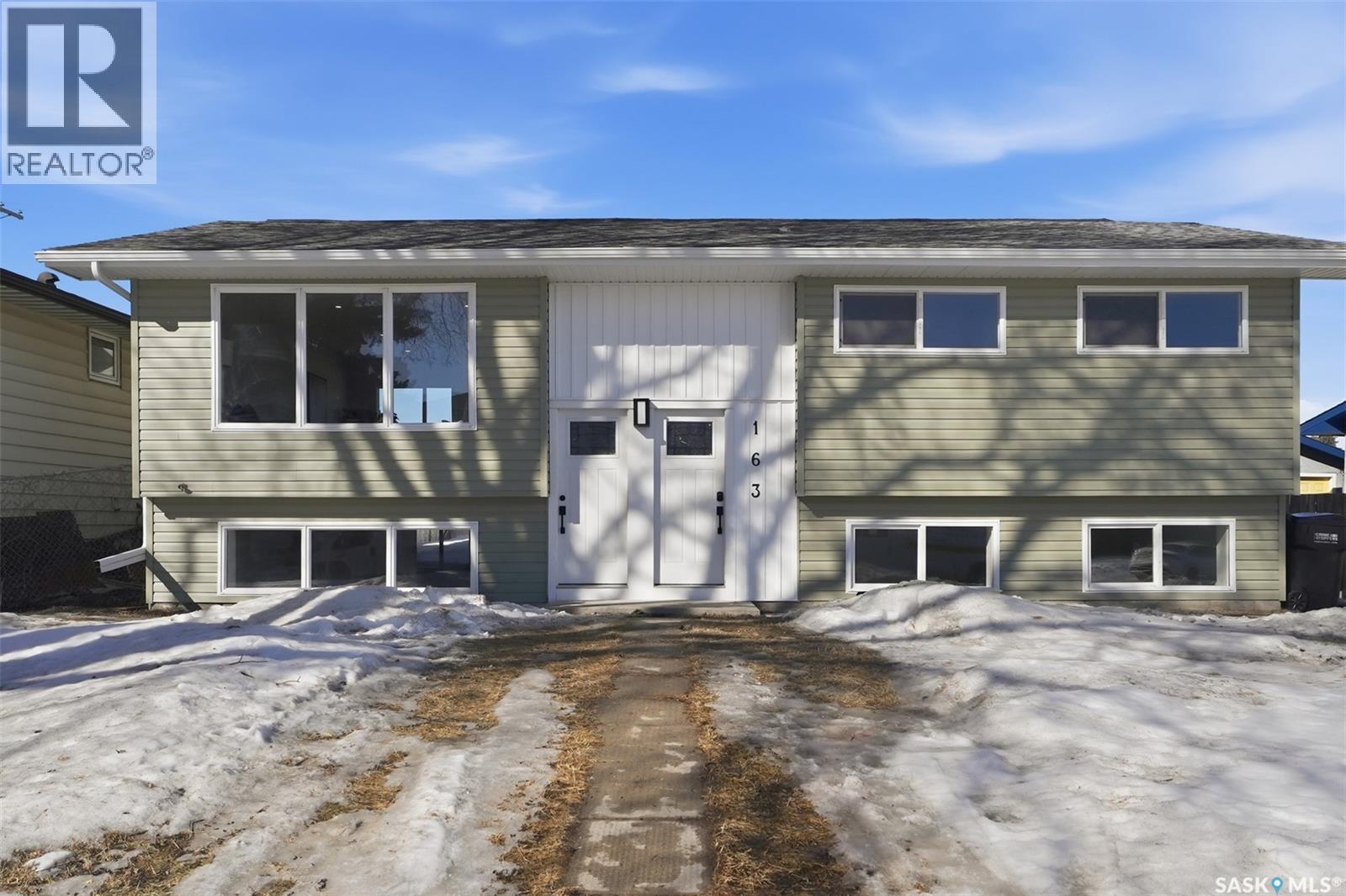 163 Rupert Drive, Saskatoon, Saskatchewan  S7K 1B6 - Photo 1 - SK030558