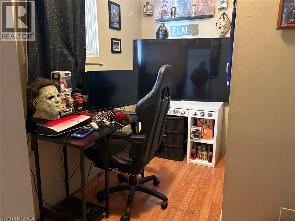 13 Sheridan Street, Brantford, Ontario  N3T 2P7 - Photo 5 - 40812729