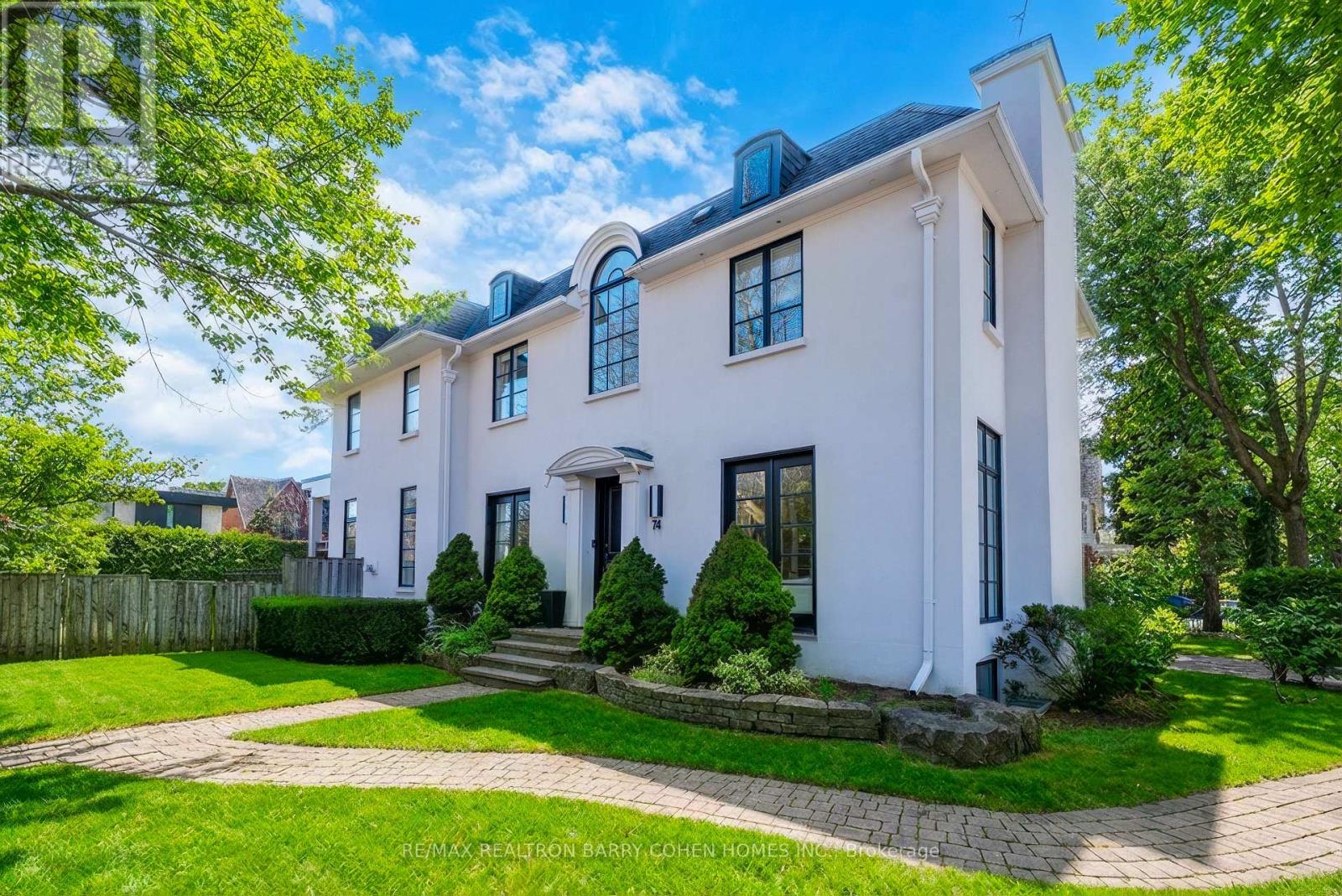 74 Esgore Drive, Toronto (Bedford Park-Nortown), Ontario  M5M 3R7 - Photo 3 - C12895328