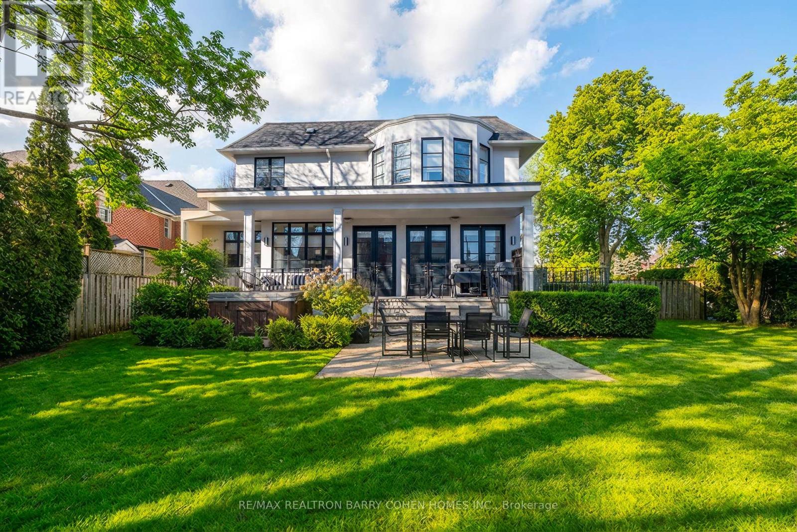 74 Esgore Drive, Toronto (Bedford Park-Nortown), Ontario  M5M 3R7 - Photo 7 - C12895328