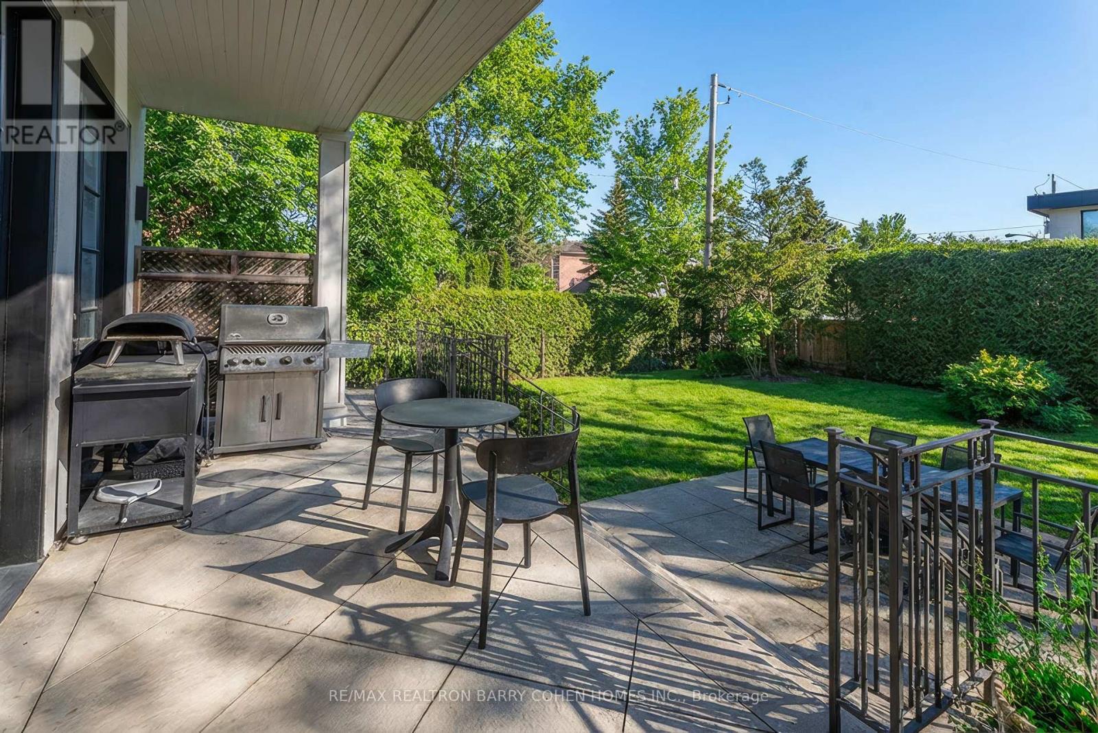 74 Esgore Drive, Toronto (Bedford Park-Nortown), Ontario  M5M 3R7 - Photo 8 - C12895328