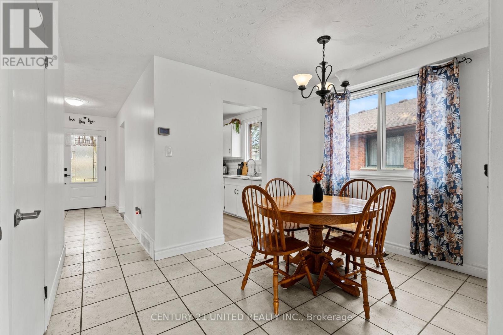 6 Elmvale Court, Haldimand, Ontario  N0A 1S0 - Photo 11 - X12853982