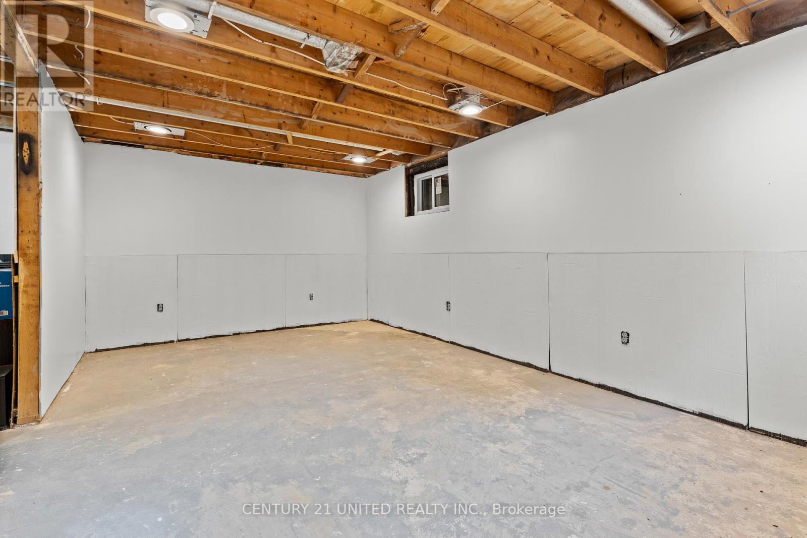 6 Elmvale Court, Haldimand, Ontario  N0A 1S0 - Photo 22 - X12853982