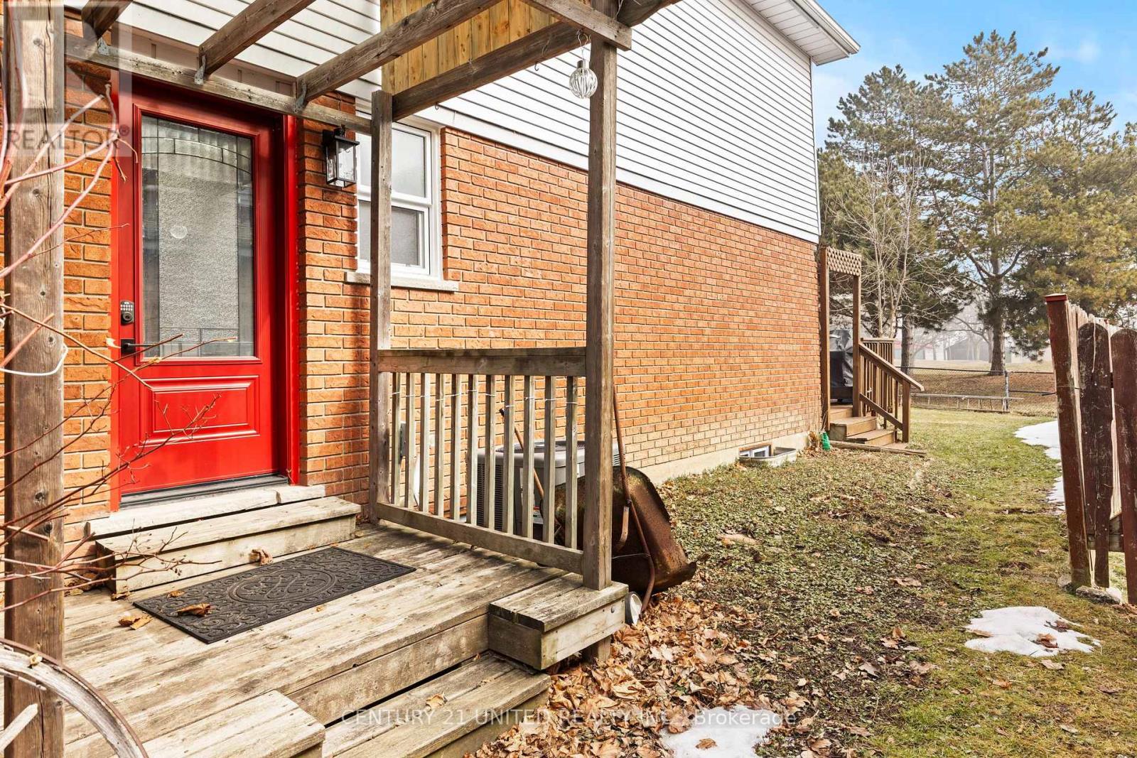 6 Elmvale Court, Haldimand, Ontario  N0A 1S0 - Photo 26 - X12853982