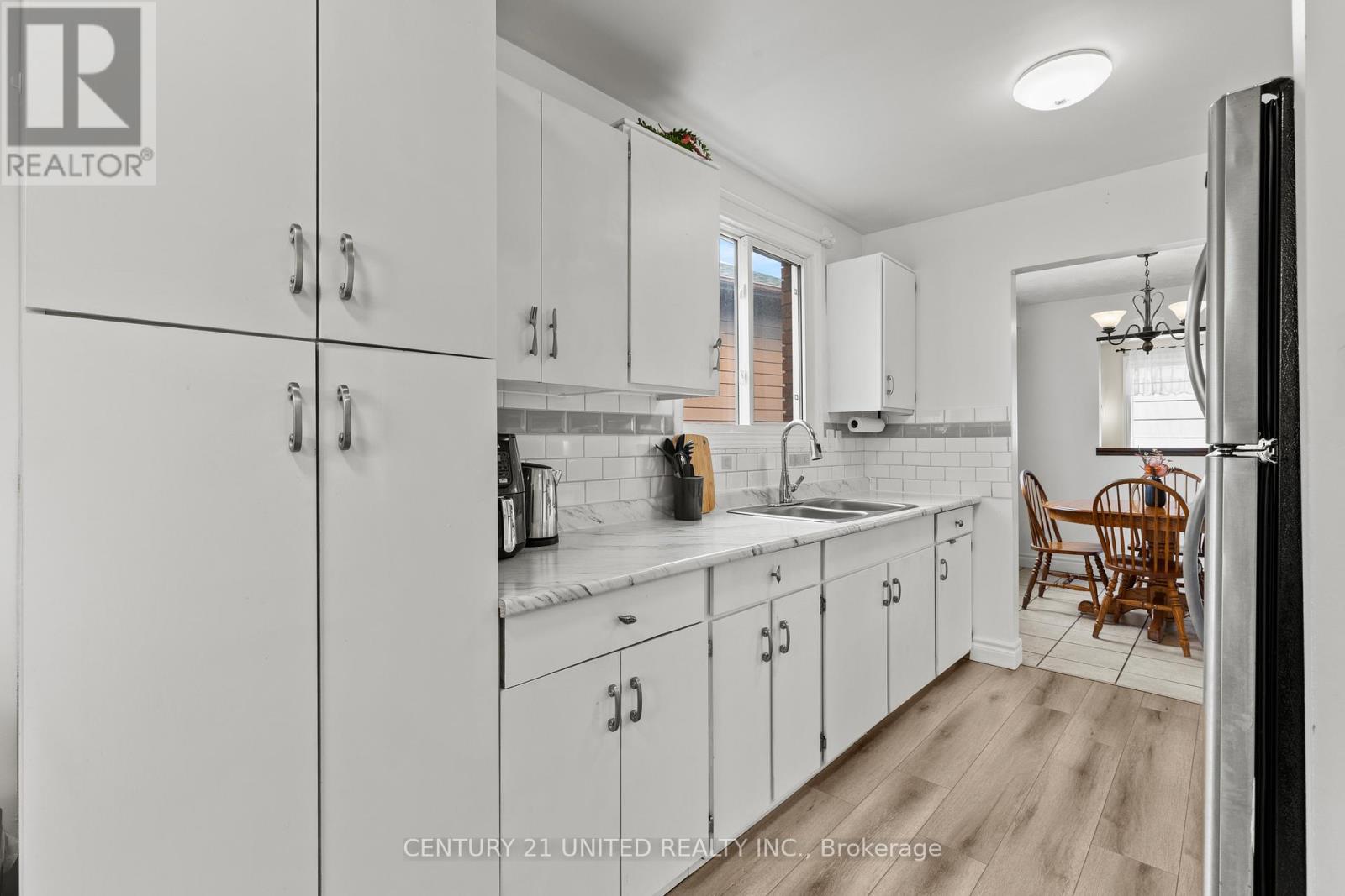 6 Elmvale Court, Haldimand, Ontario  N0A 1S0 - Photo 9 - X12853982