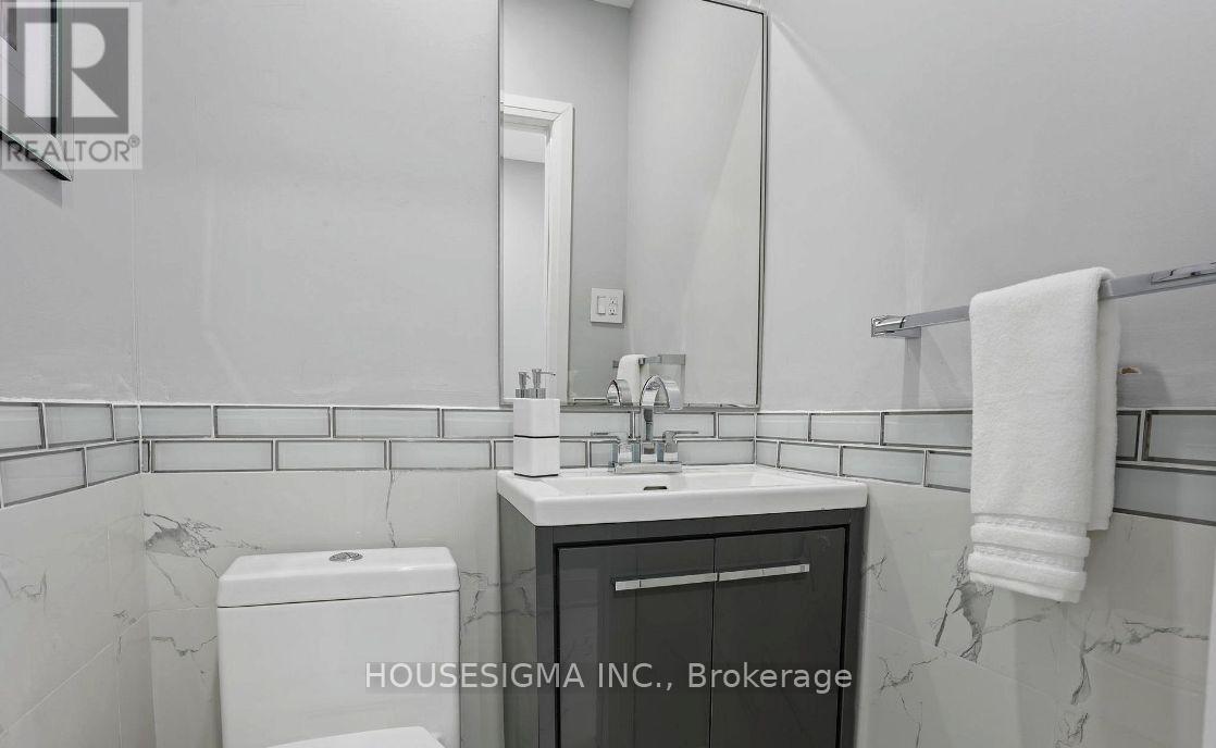 90a Bicknell Avenue, Toronto (Keelesdale-Eglinton West), Ontario  M6M 4G7 - Photo 14 - W12596110