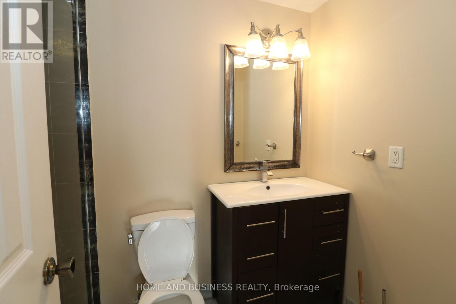 10 Hudson Drive W, Brampton (Fletcher's West), Ontario  L6Y 2N7 - Photo 22 - W12741274