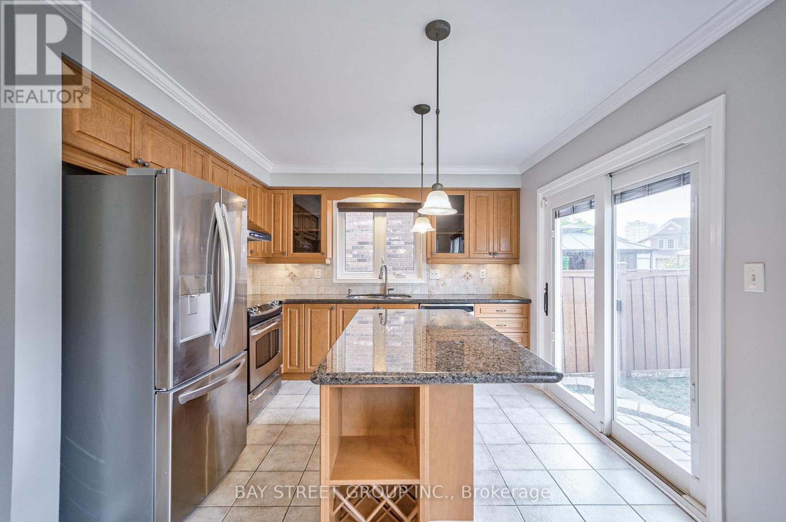 18 Leagrove Street, Brampton, Ontario  L7A 1Z7 - Photo 15 - W12879260