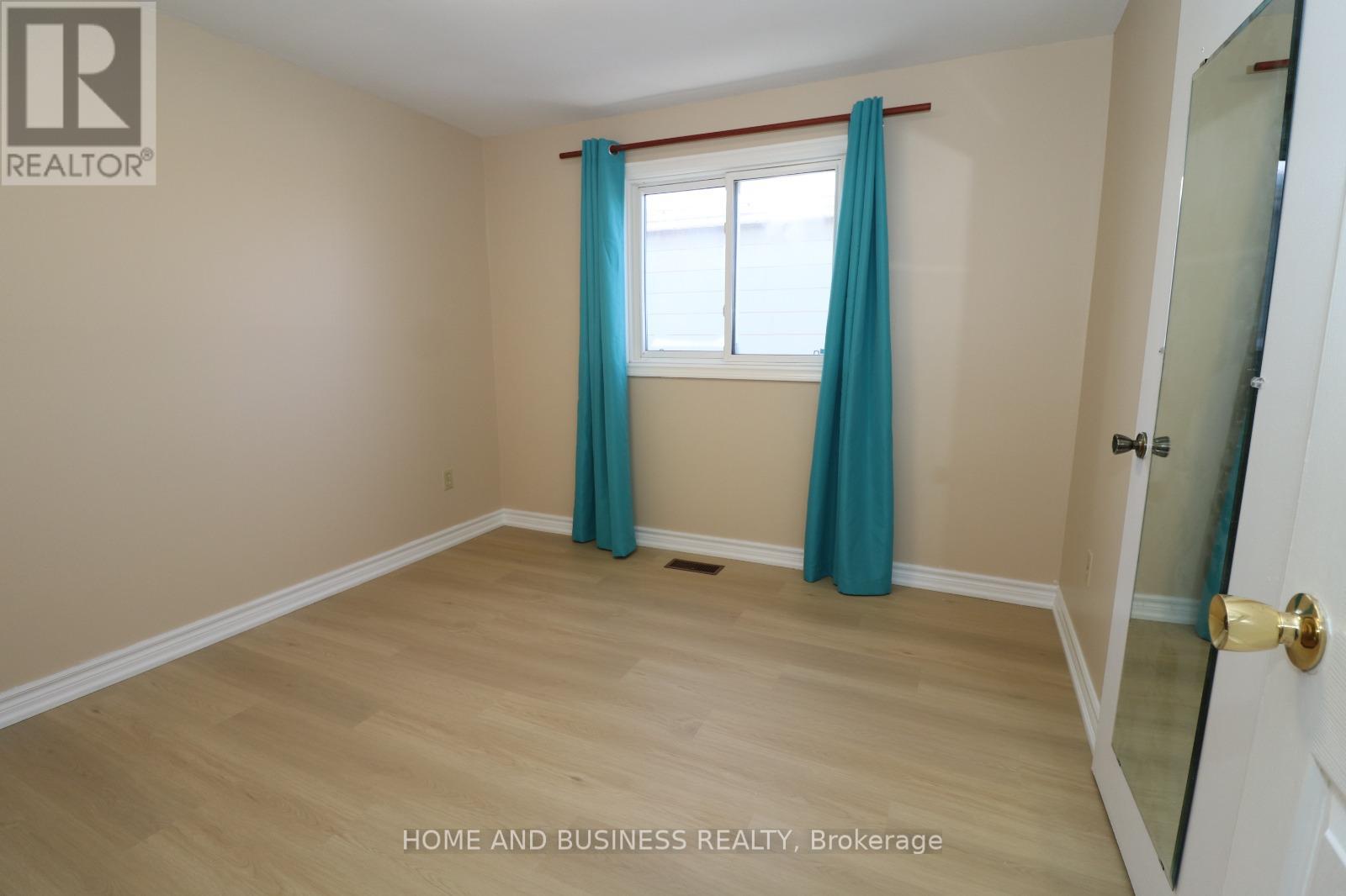 10 Hudson Drive W, Brampton (Fletcher's West), Ontario  L6Y 2N7 - Photo 25 - W12741274