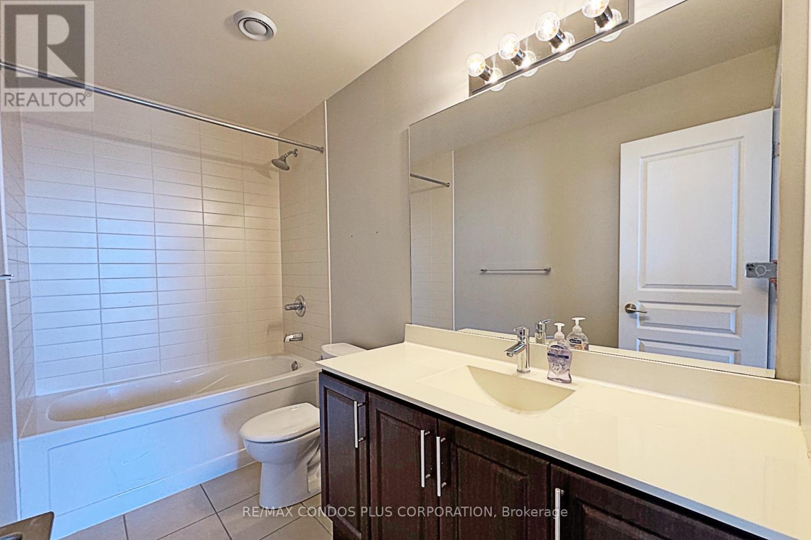 504 - 1 Hurontario Street, Mississauga (Port Credit), Ontario  L5G 0A3 - Photo 21 - W12892270