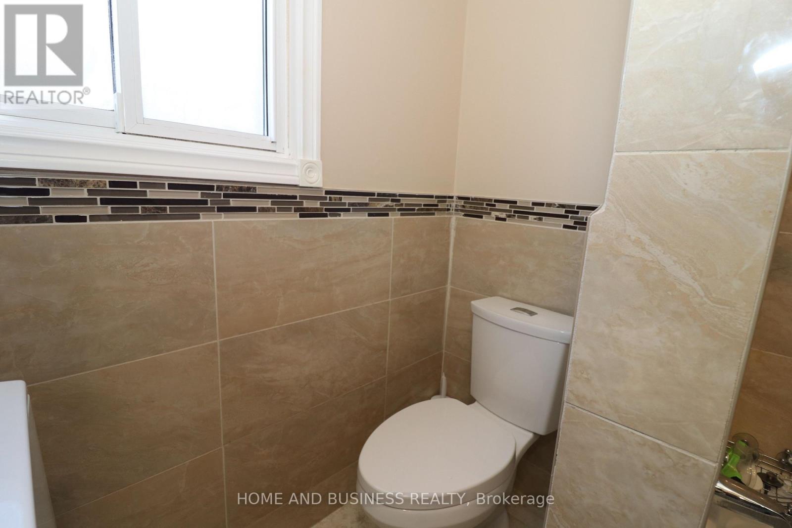 10 Hudson Drive W, Brampton (Fletcher's West), Ontario  L6Y 2N7 - Photo 31 - W12741274