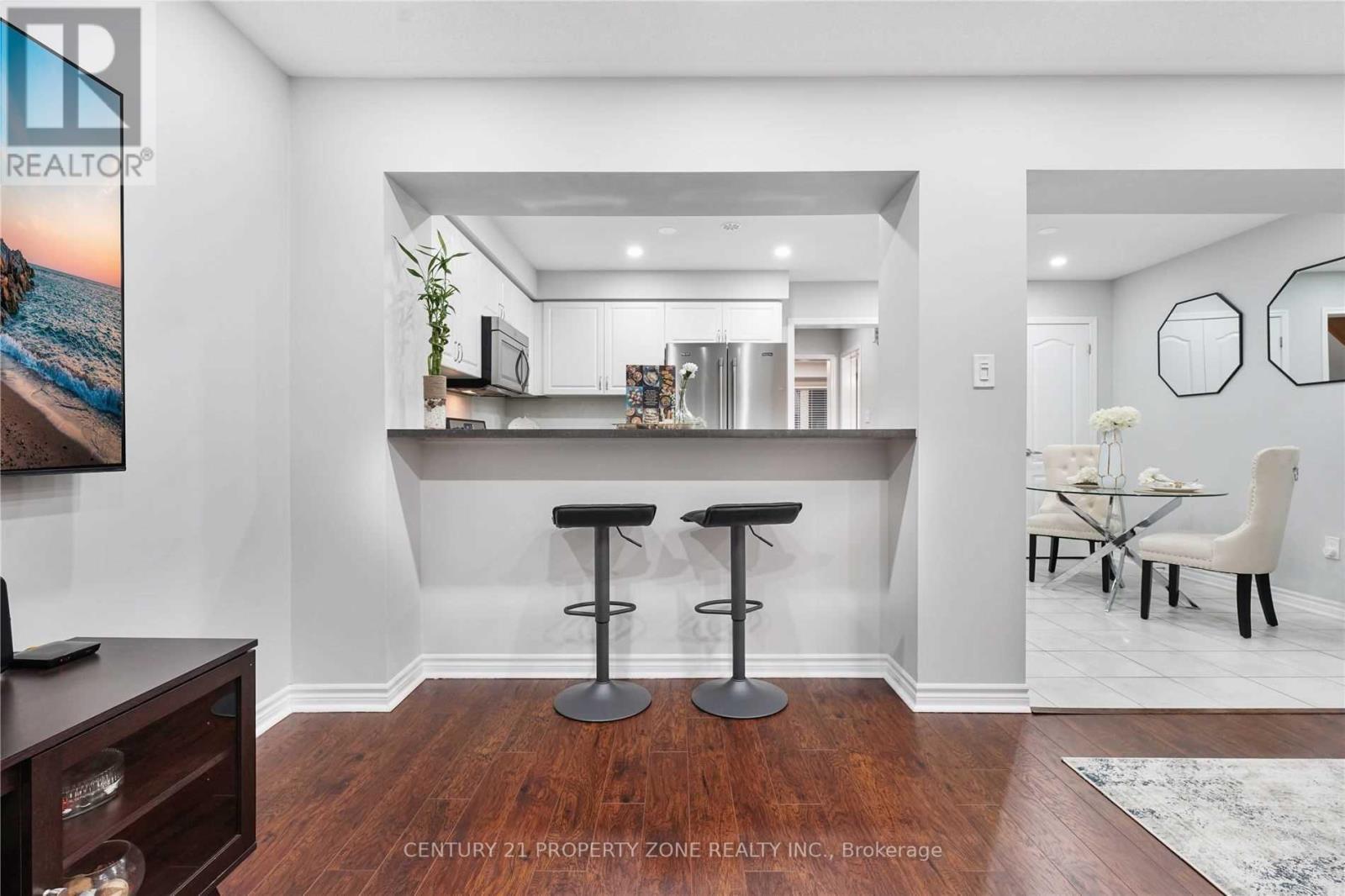 95 Bannister Crescent, Brampton, Ontario  L7A 0G2 - Photo 6 - W12882706