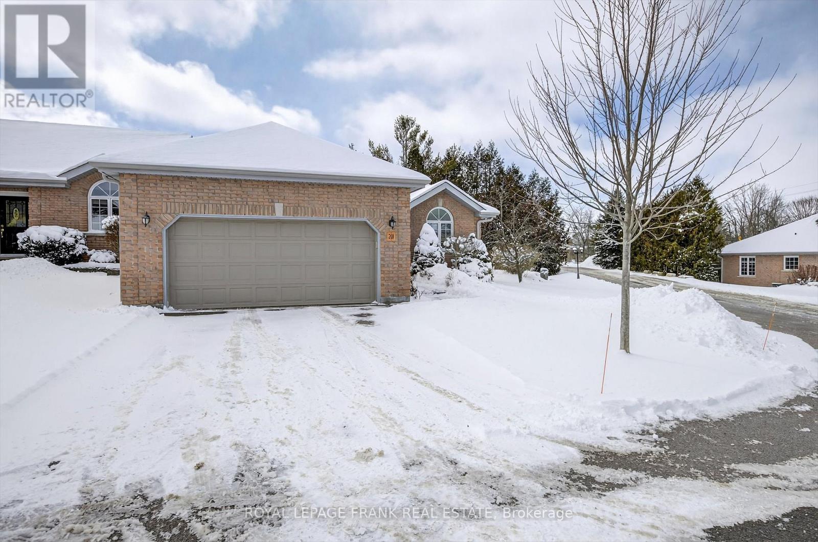 201 - 1742 Ravenwood Drive, Peterborough (Monaghan Ward 2), Ontario  K9K 2R5 - Photo 2 - X12895724