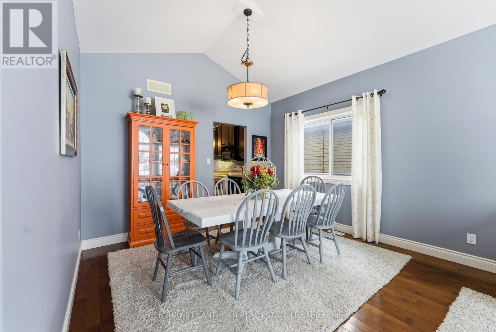 39 Mcdougall Drive, Belleville (Thurlow Ward), Ontario  K8N 0M1 - Photo 10 - X12895864