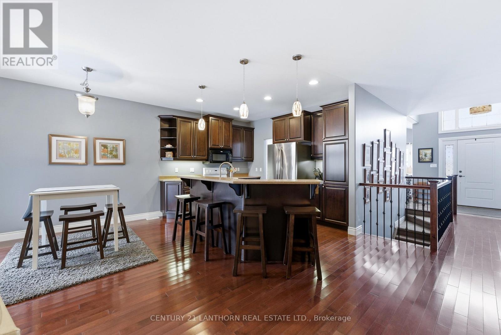 39 Mcdougall Drive, Belleville (Thurlow Ward), Ontario  K8N 0M1 - Photo 14 - X12895864