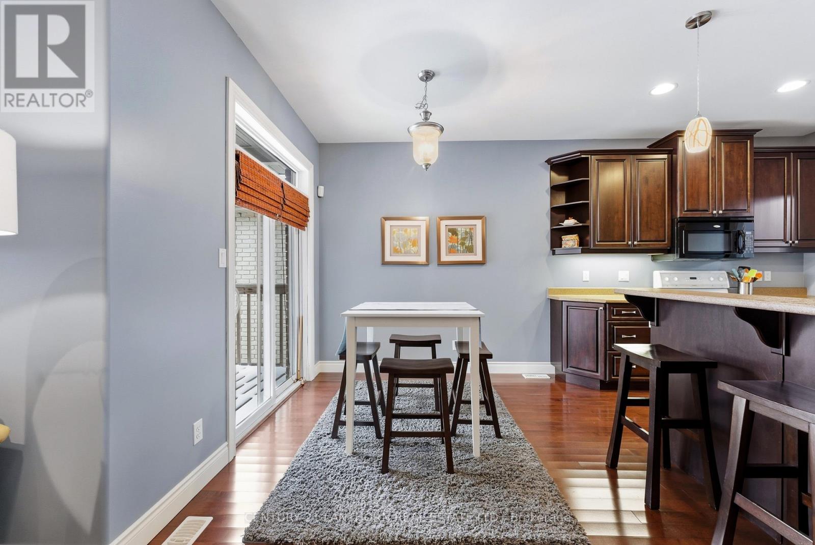 39 Mcdougall Drive, Belleville (Thurlow Ward), Ontario  K8N 0M1 - Photo 15 - X12895864