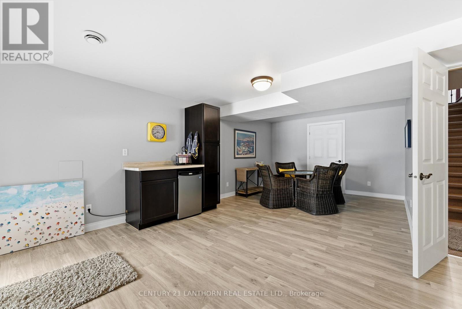 39 Mcdougall Drive, Belleville (Thurlow Ward), Ontario  K8N 0M1 - Photo 34 - X12895864