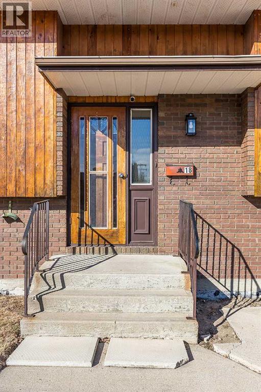 18 Cockrill Court Se, Medicine Hat, Alberta  T1B 2T5 - Photo 3 - A2291442