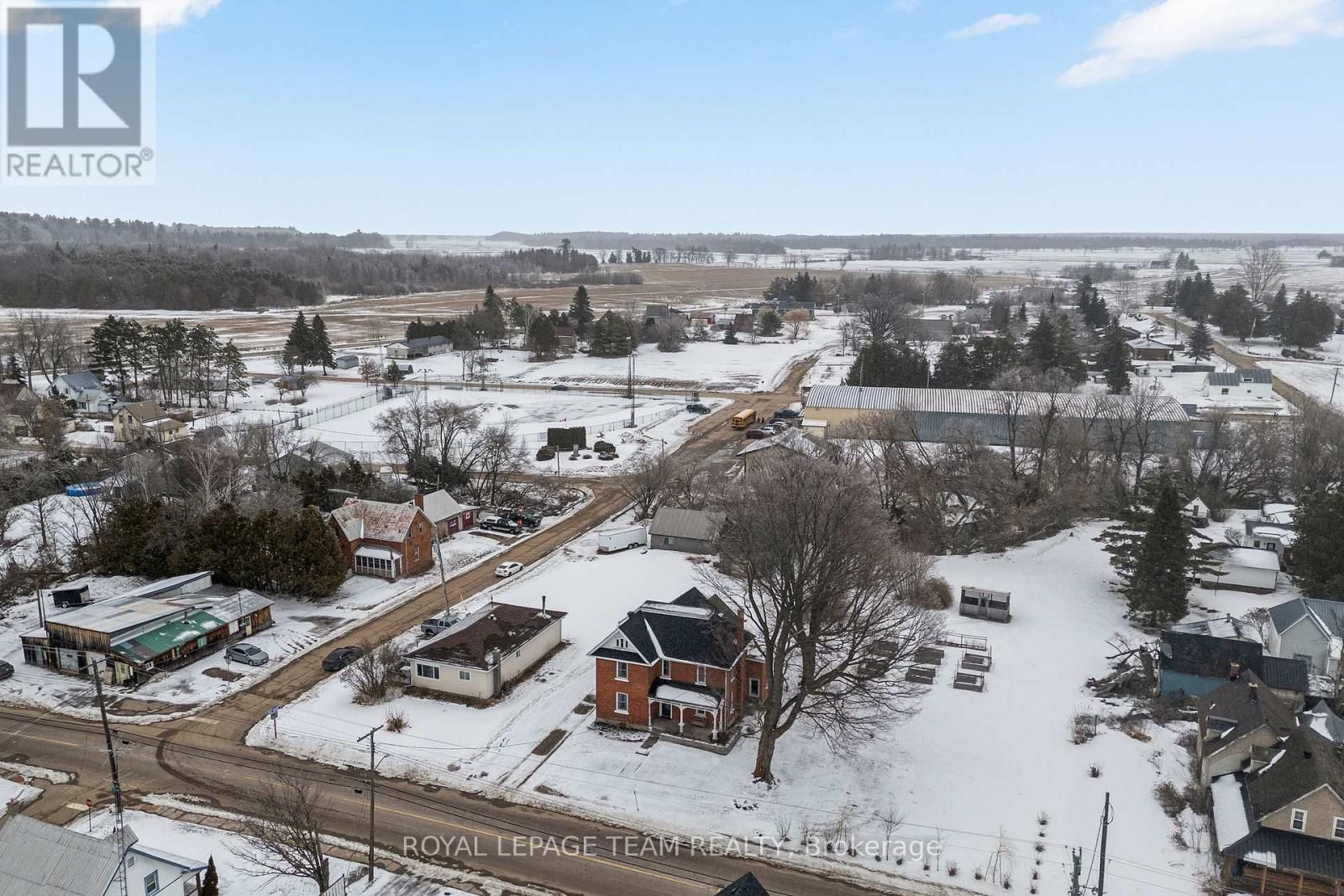 2110 Westmeath Road, Whitewater Region, Ontario  K0J 2L0 - Photo 3 - X12895696