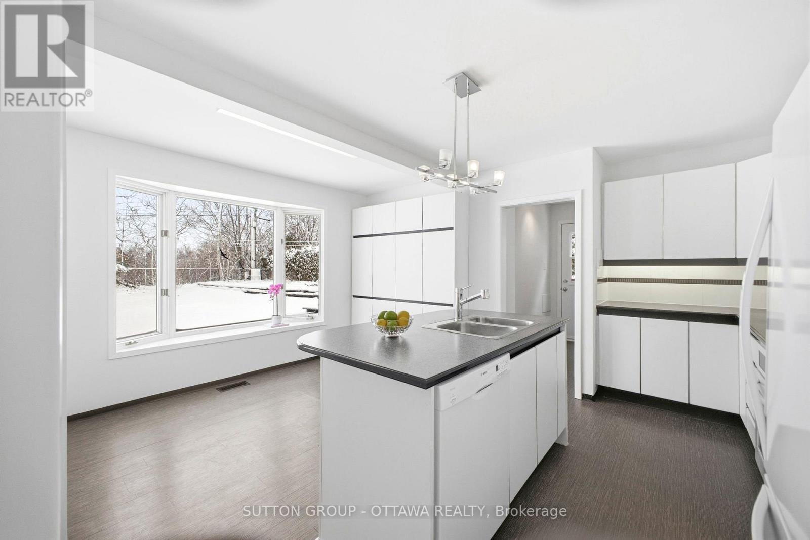 1075 Chelsea Street, Ottawa, Ontario  K1K 0M7 - Photo 15 - X12895718