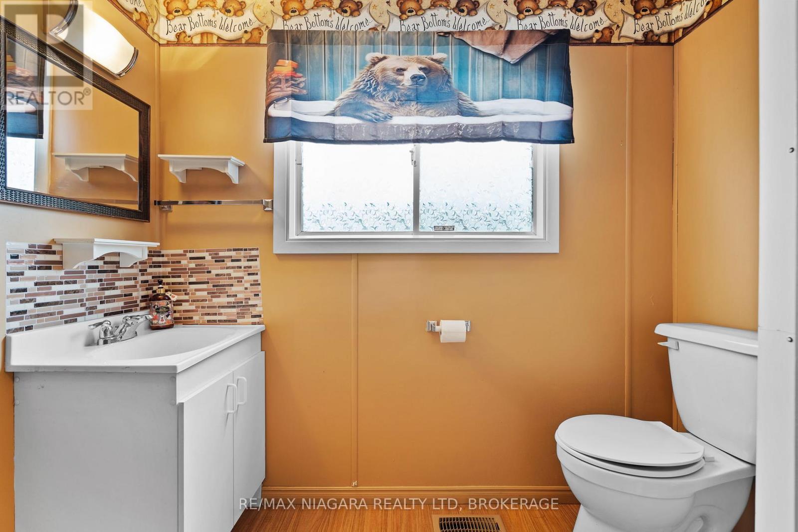 3033 Townline Road, Fort Erie, Ontario  L0S 1S1 - Photo 12 - X12895694