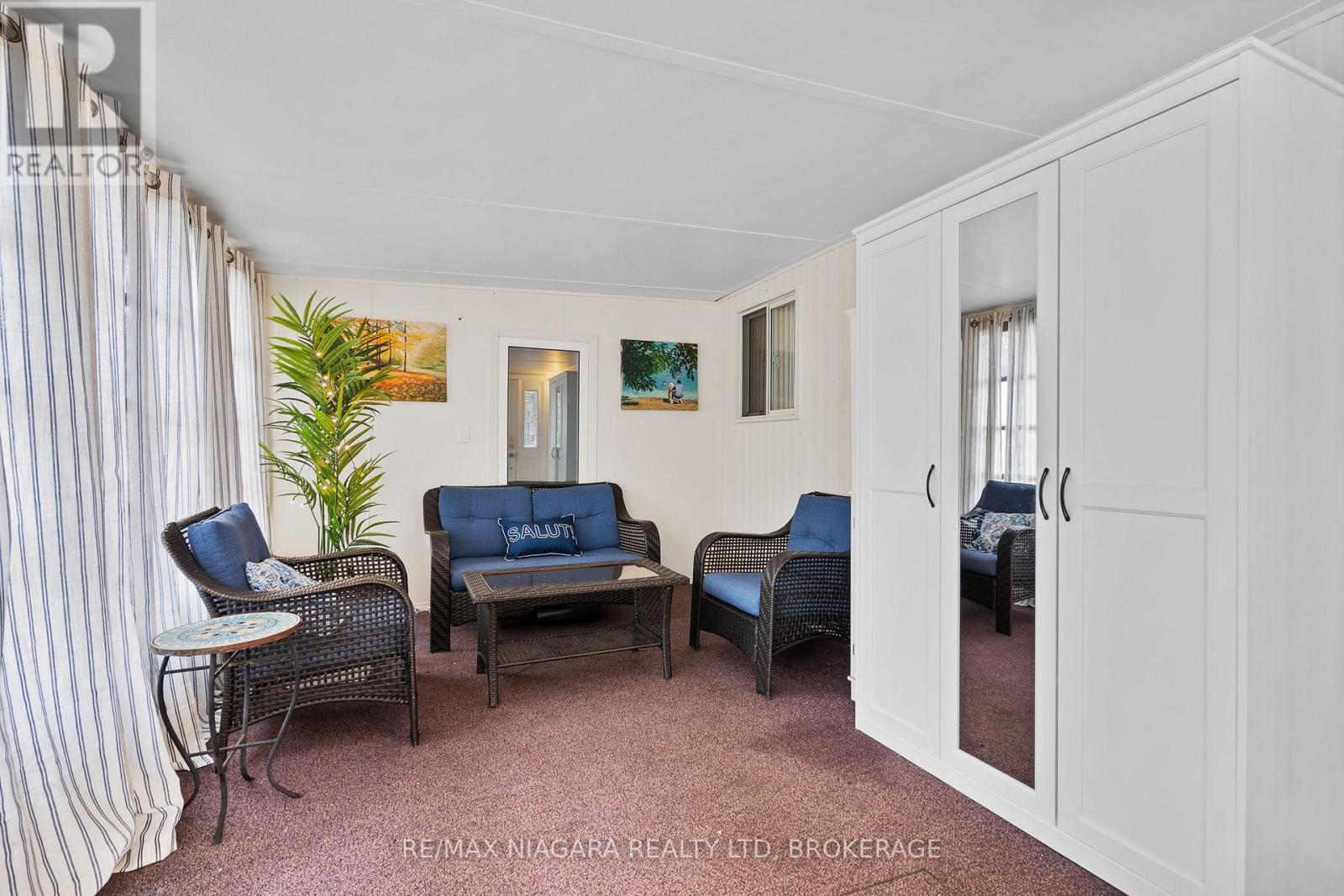 3033 Townline Road, Fort Erie, Ontario  L0S 1S1 - Photo 4 - X12895694