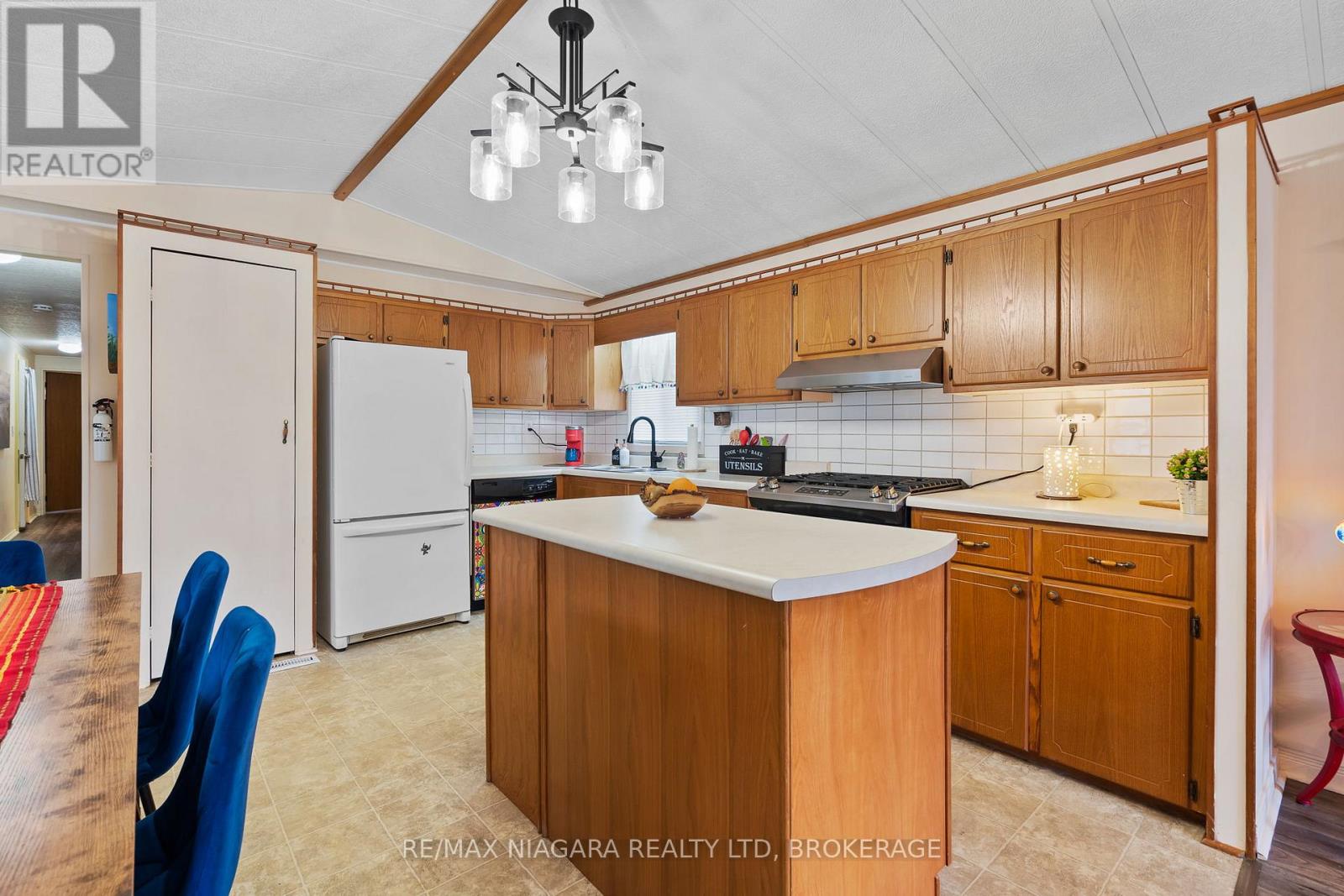 3033 Townline Road, Fort Erie, Ontario  L0S 1S1 - Photo 7 - X12895694