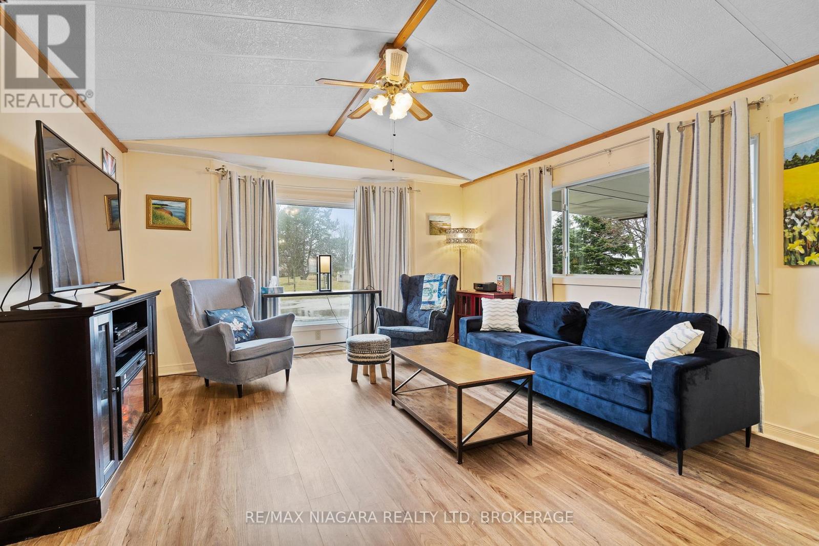 3033 Townline Road, Fort Erie, Ontario  L0S 1S1 - Photo 9 - X12895694