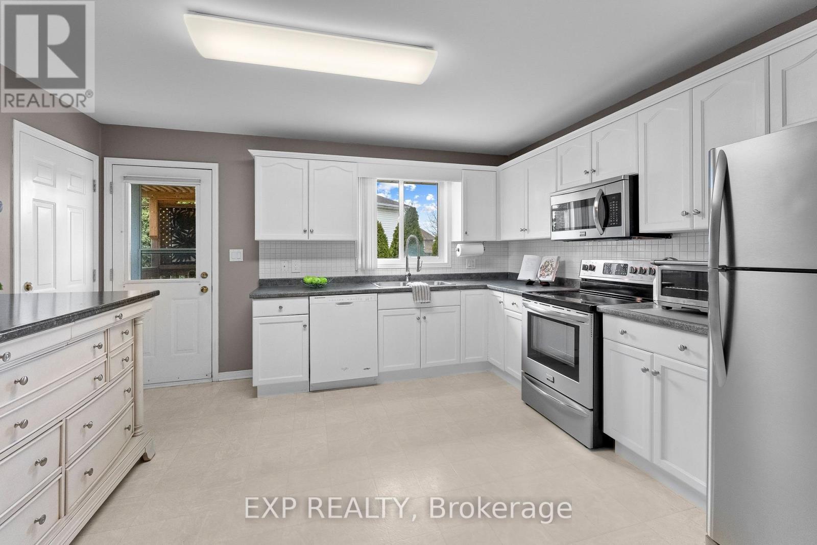 7799 Yvette Crescent, Niagara Falls, Ontario  L2H 3B6 - Photo 10 - X12895760