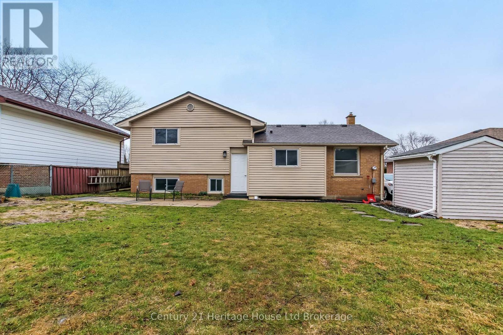 768 Gladstone Drive, Woodstock, Ontario  N4S 5S9 - Photo 23 - X12895706