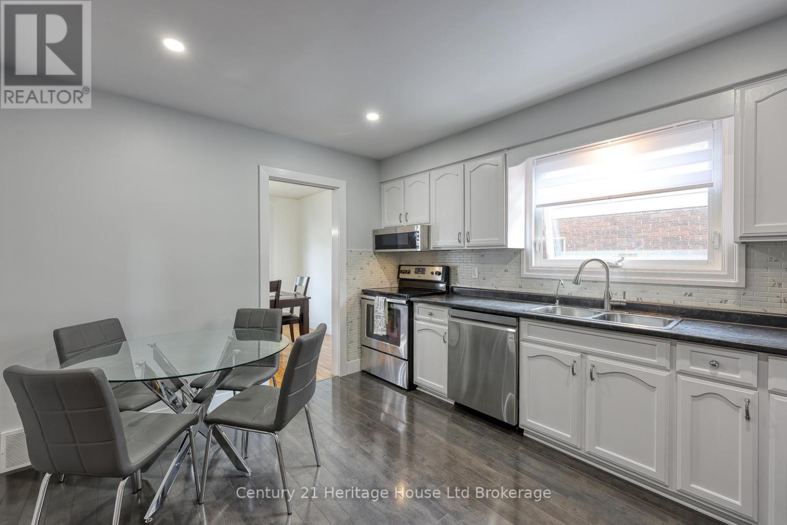 275 Cartier Drive N, Woodstock, Ontario  N4S 7T9 - Photo 11 - X12895834