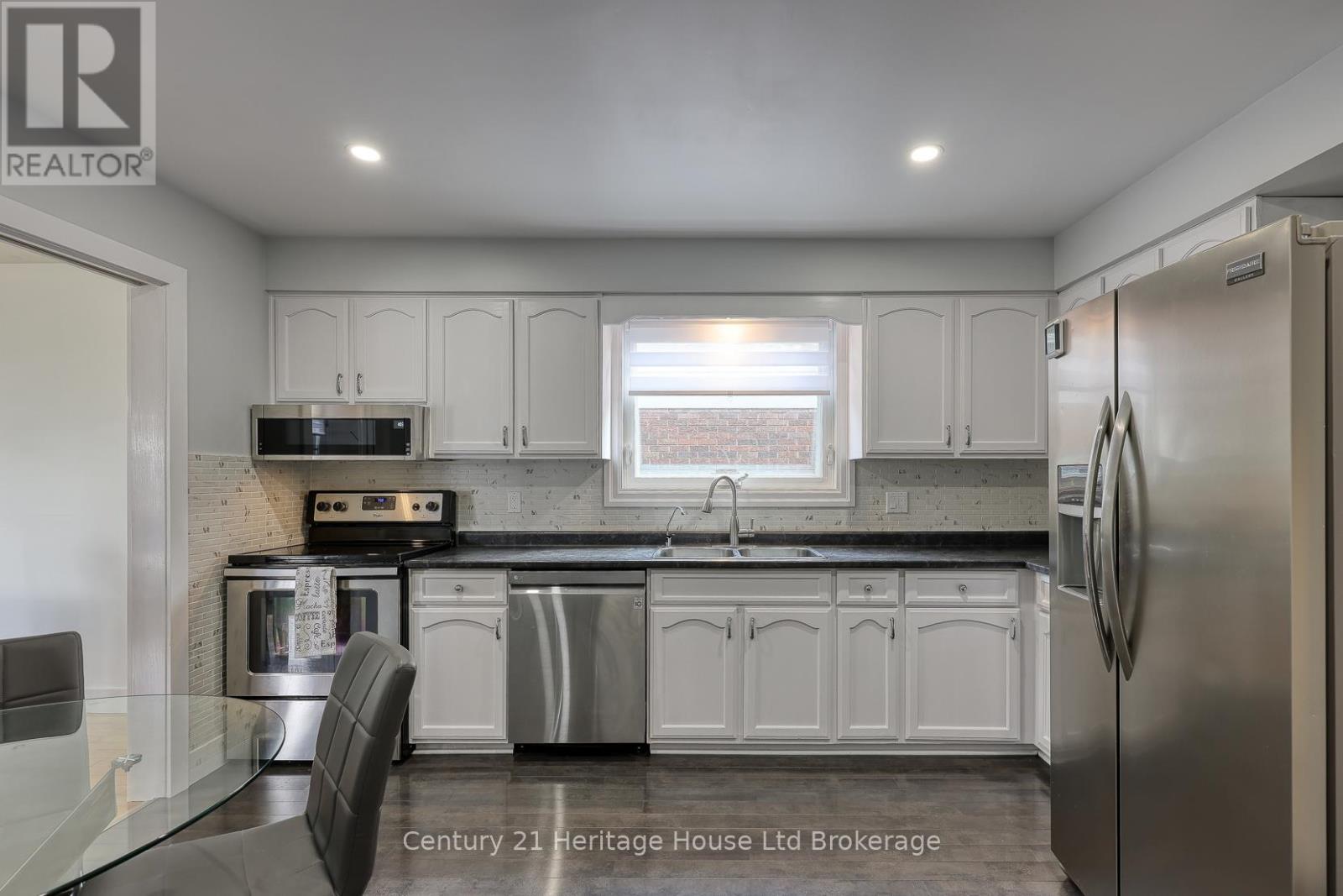 275 Cartier Drive N, Woodstock, Ontario  N4S 7T9 - Photo 12 - X12895834