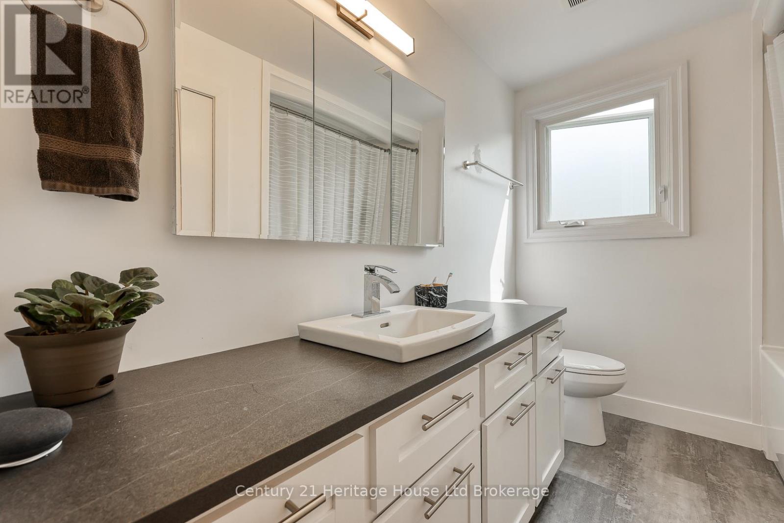 275 Cartier Drive N, Woodstock, Ontario  N4S 7T9 - Photo 26 - X12895834