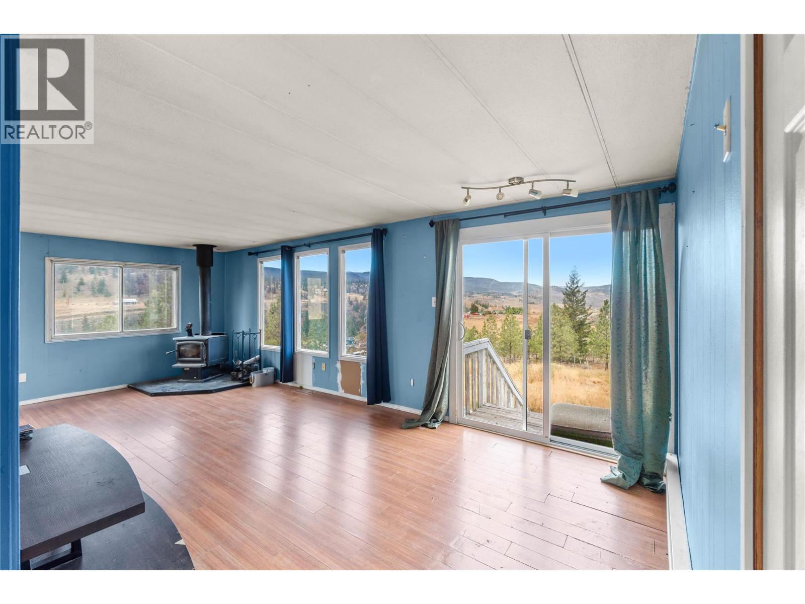 5165 Trans Canada Highway W, Kamloops, British Columbia  V1S 2A5 - Photo 12 - 10379895