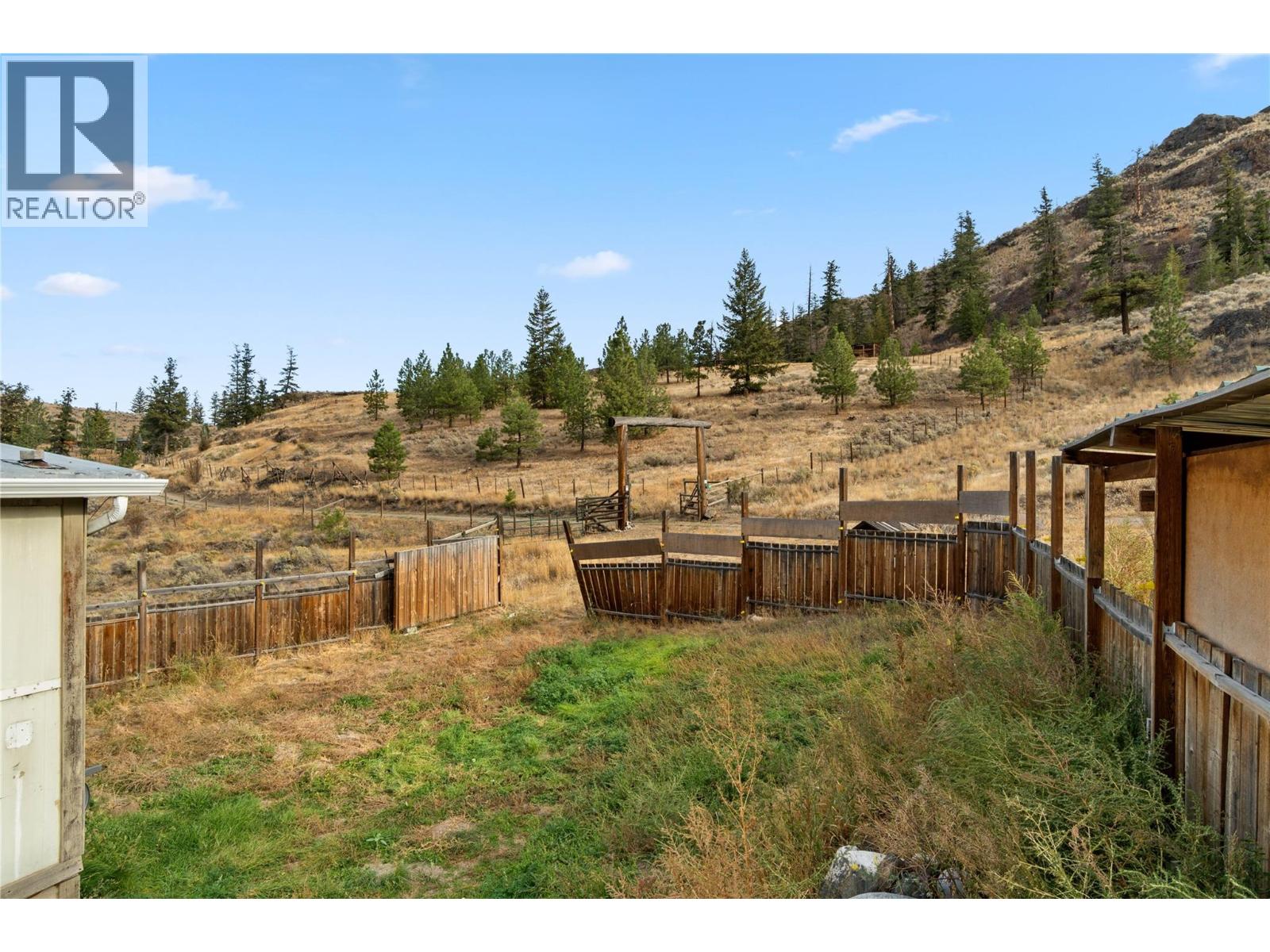 5165 Trans Canada Highway W, Kamloops, British Columbia  V1S 2A5 - Photo 18 - 10379895